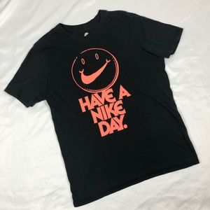 NIKE Men’s T-shirt